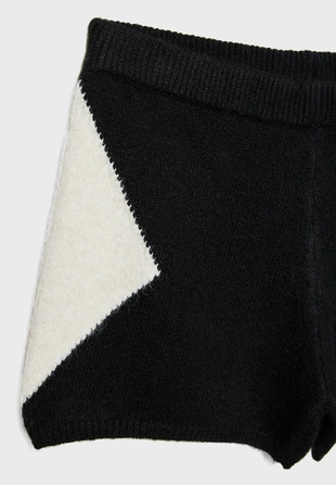 Короткие шорты в ромб из трикотажа- Заказать в России