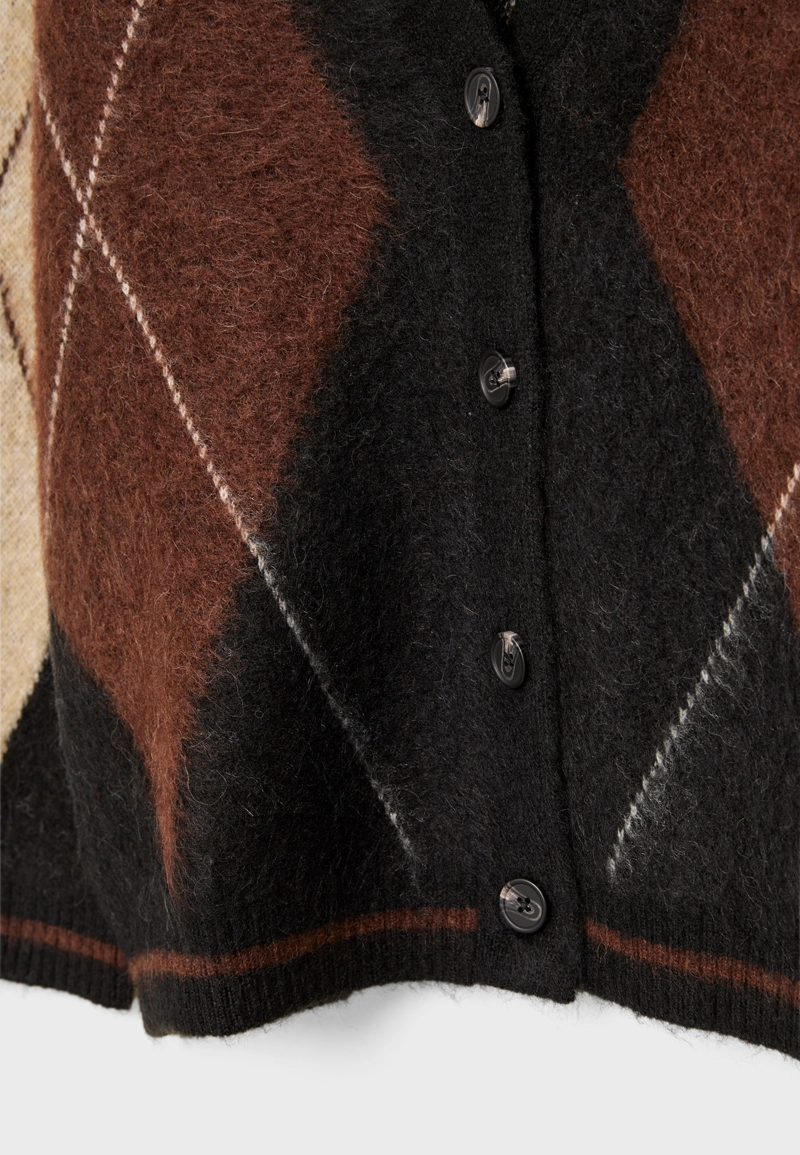 Трикотажный жакет с ромбами