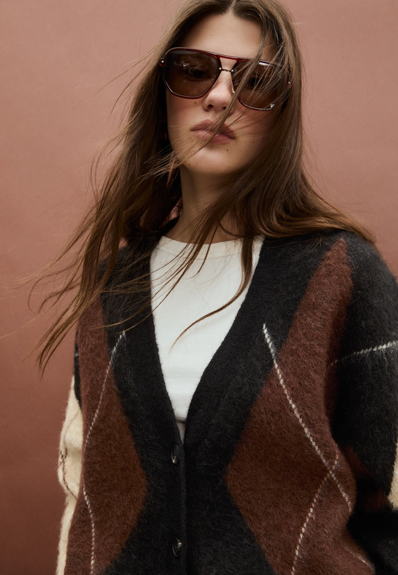 Трикотажный жакет с ромбами