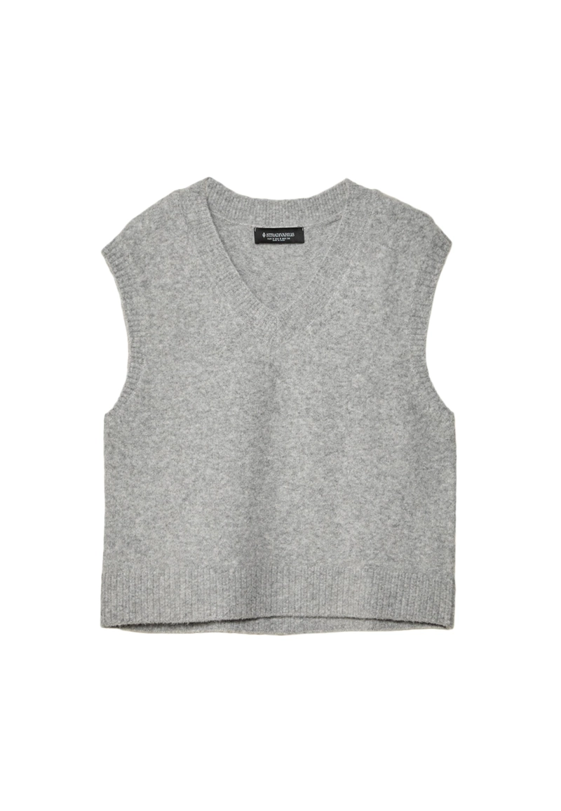 Мягкий вязаный жилет с V-образным вырезом