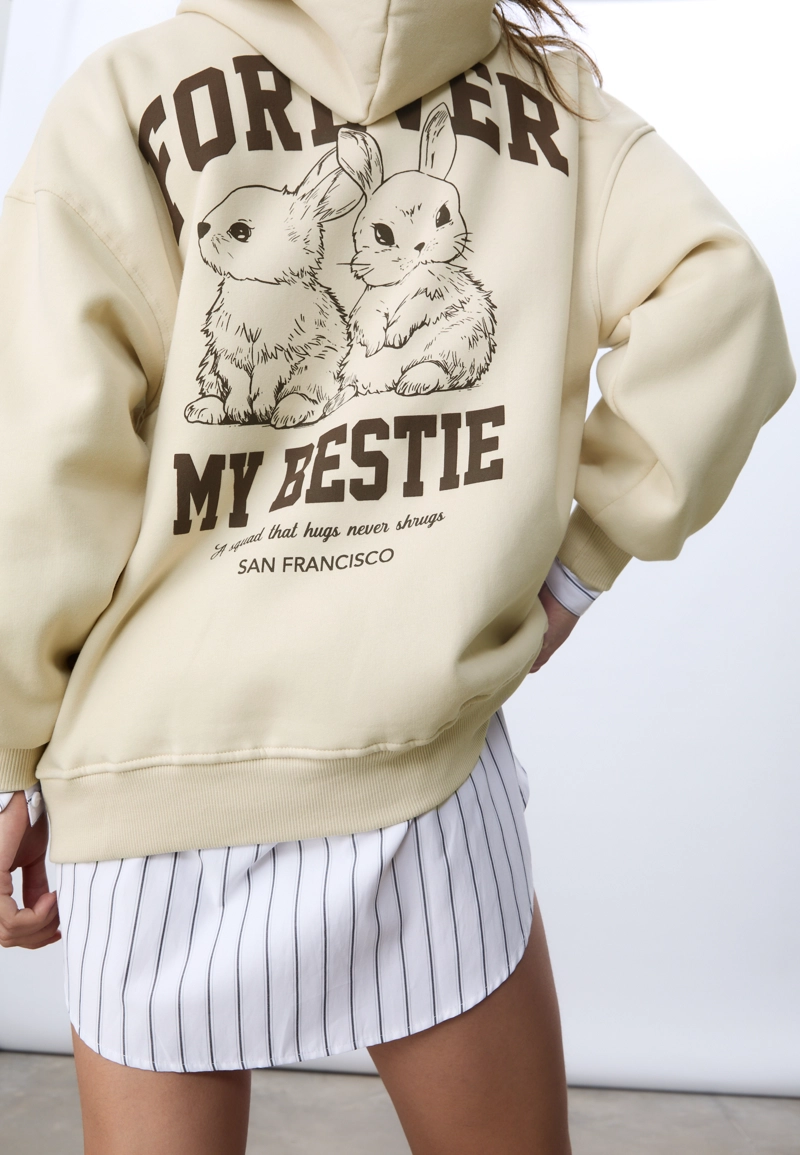 Толстовка с капюшоном и графическим принтом