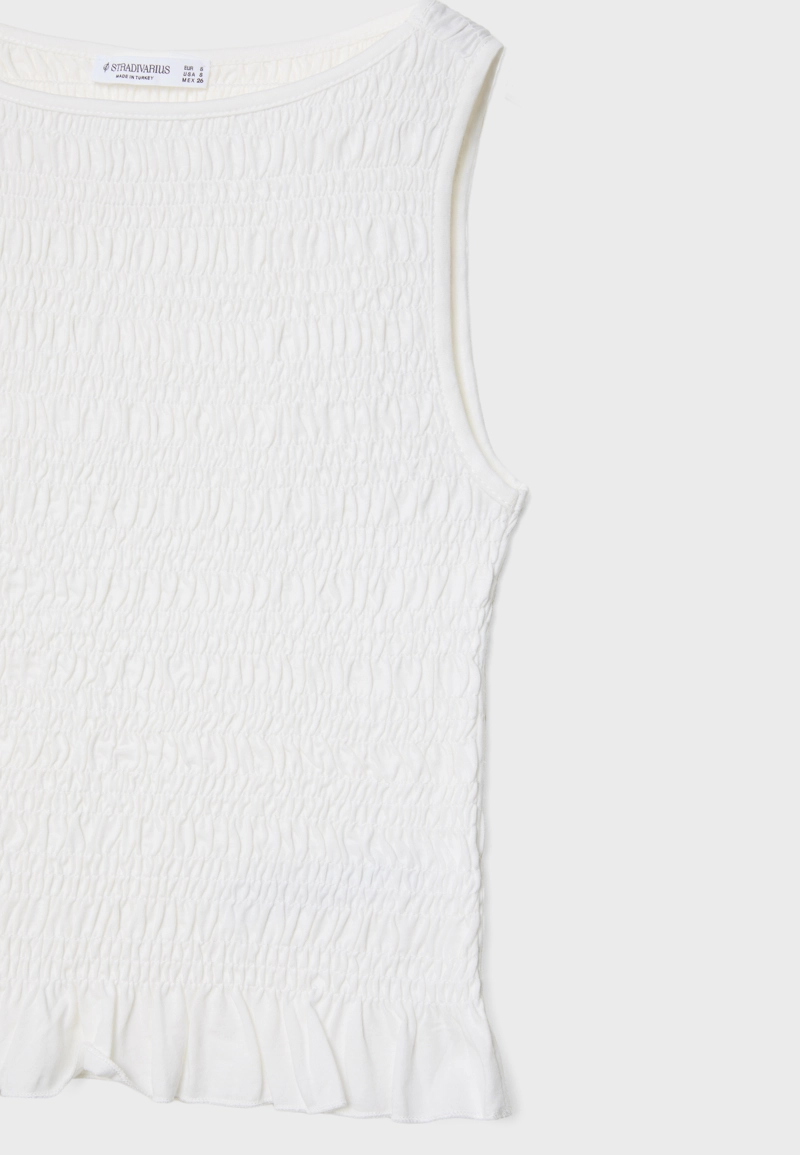 Футболка с оборками и сборками