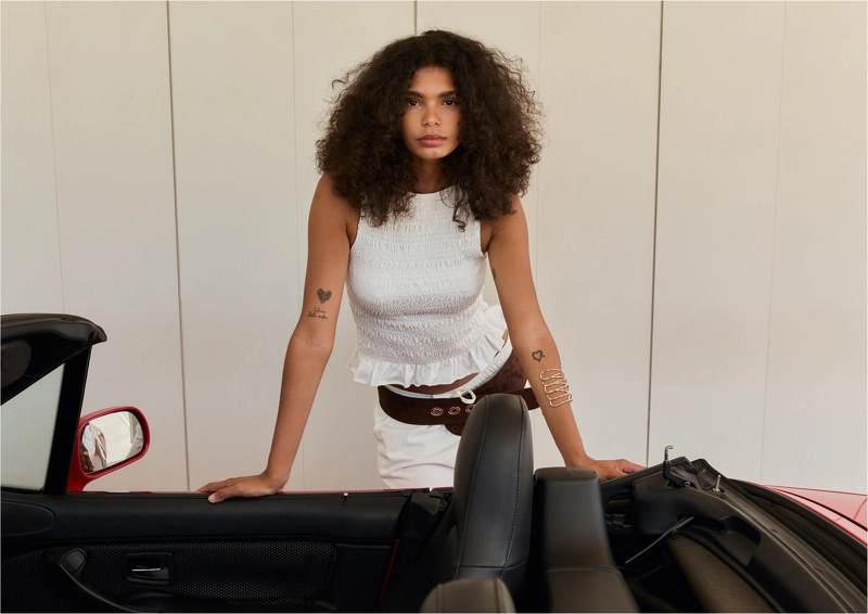 Футболка с оборками и сборками