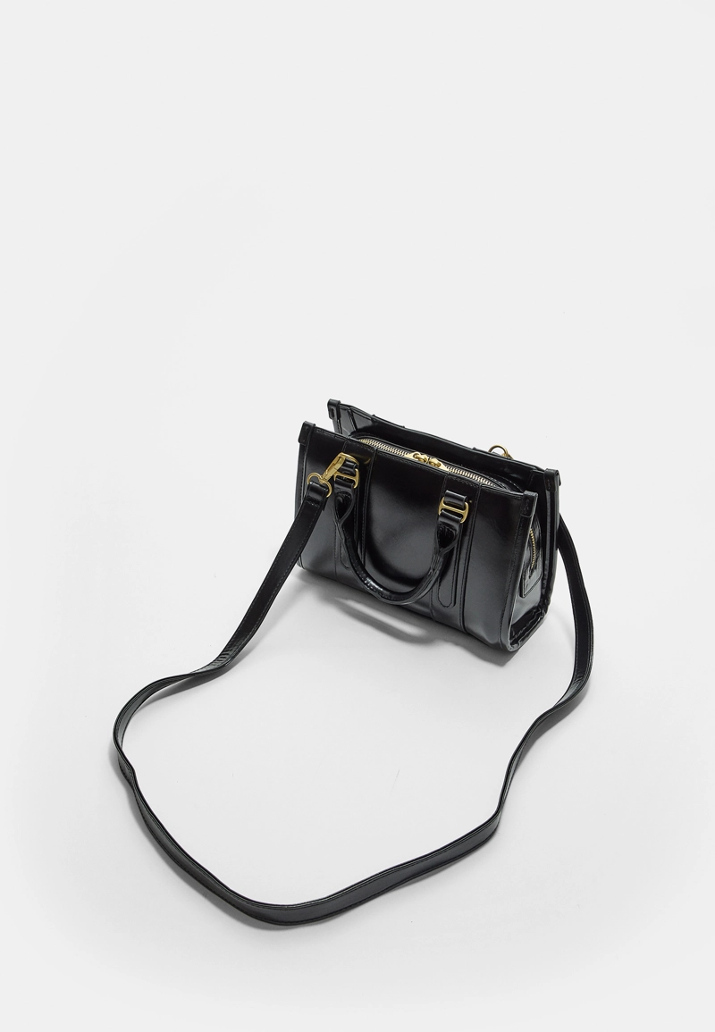 Жесткая сумка-тоут