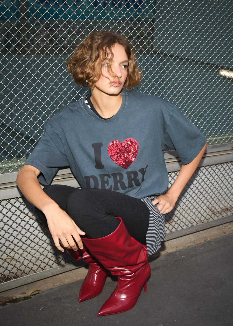 Футболка оверсайз Дерри с эффектом потертости