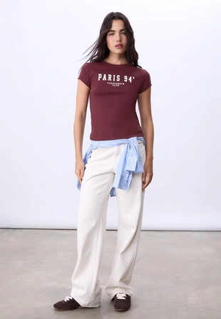 Облегающая футболка с надписью- Заказать в России