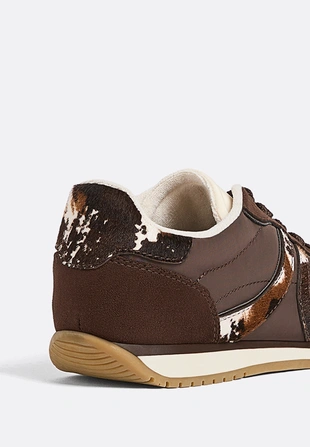 Спортивные кроссовки с анималистическим принтом- Заказать в России