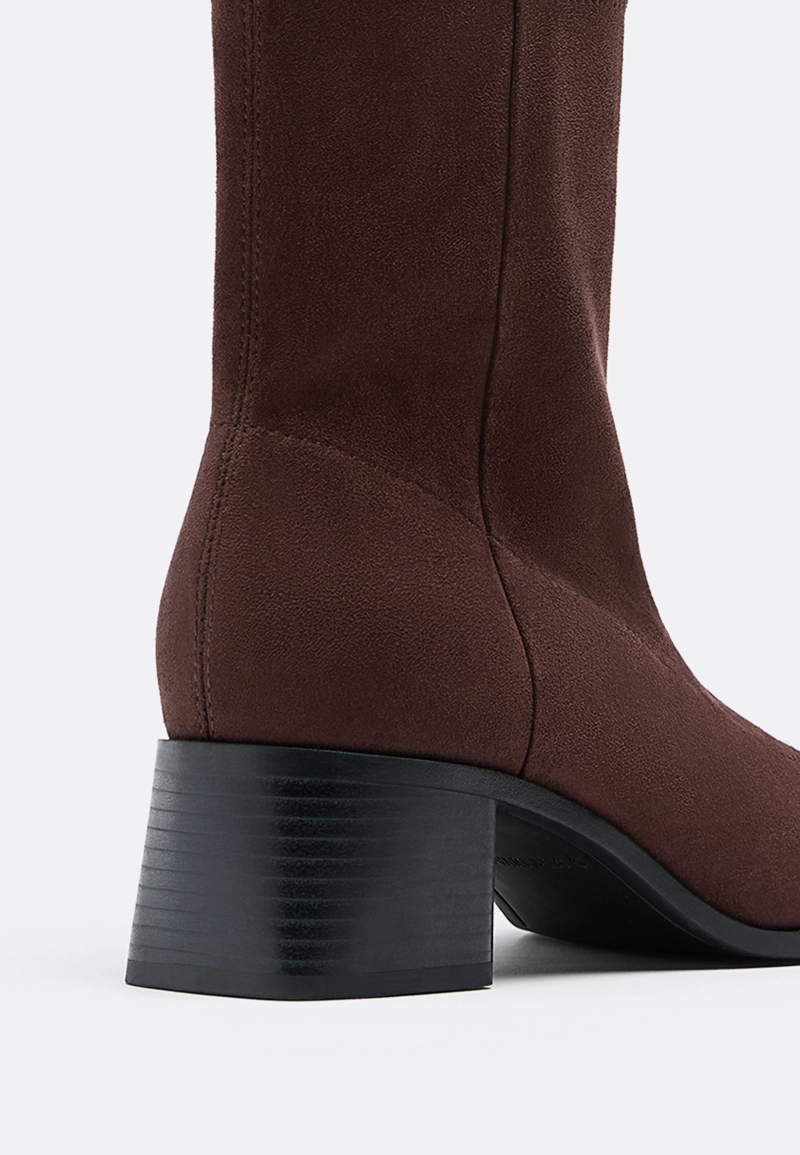 Ботильоны на каблуке из искусственной замши