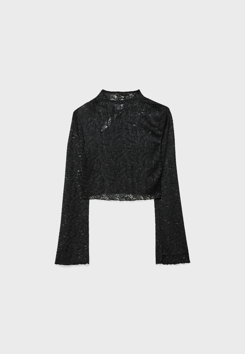 Укороченная кружевная футболка