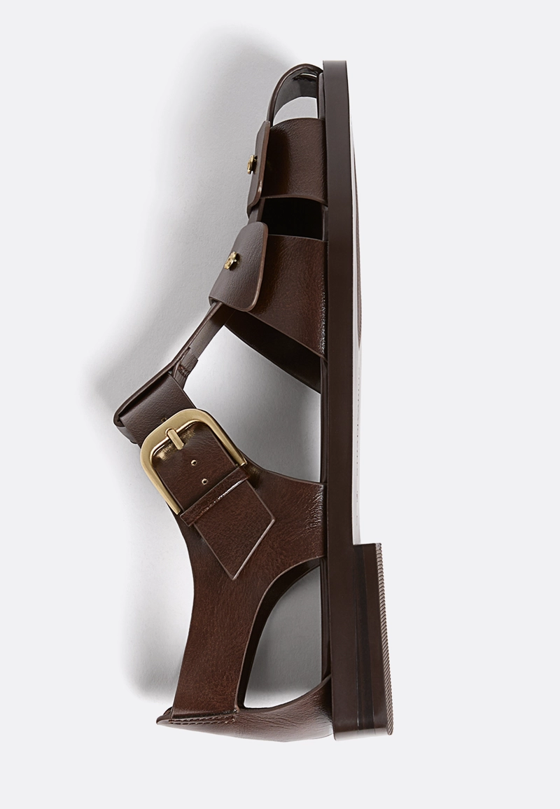 Сандалии с ремешками и пряжкой