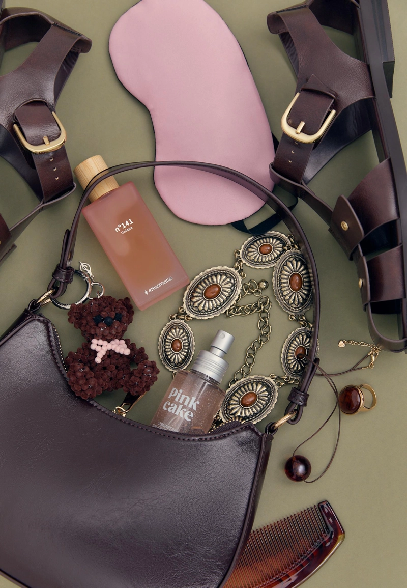 Сандалии с ремешками и пряжкой