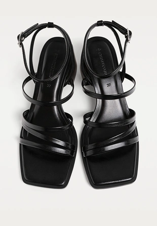 Босоножки на широком каблуке с ремешками- Заказать в России