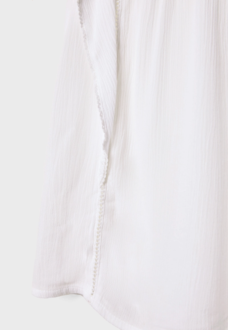 Блузка из струящейся ткани с воланами