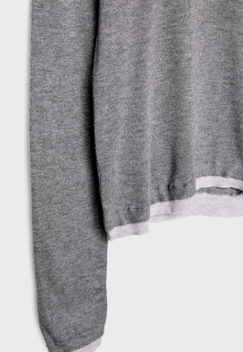 Джемпер трикотажный с ярким контрастом