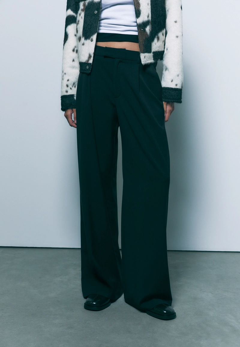 Брюки классические свободного кроя