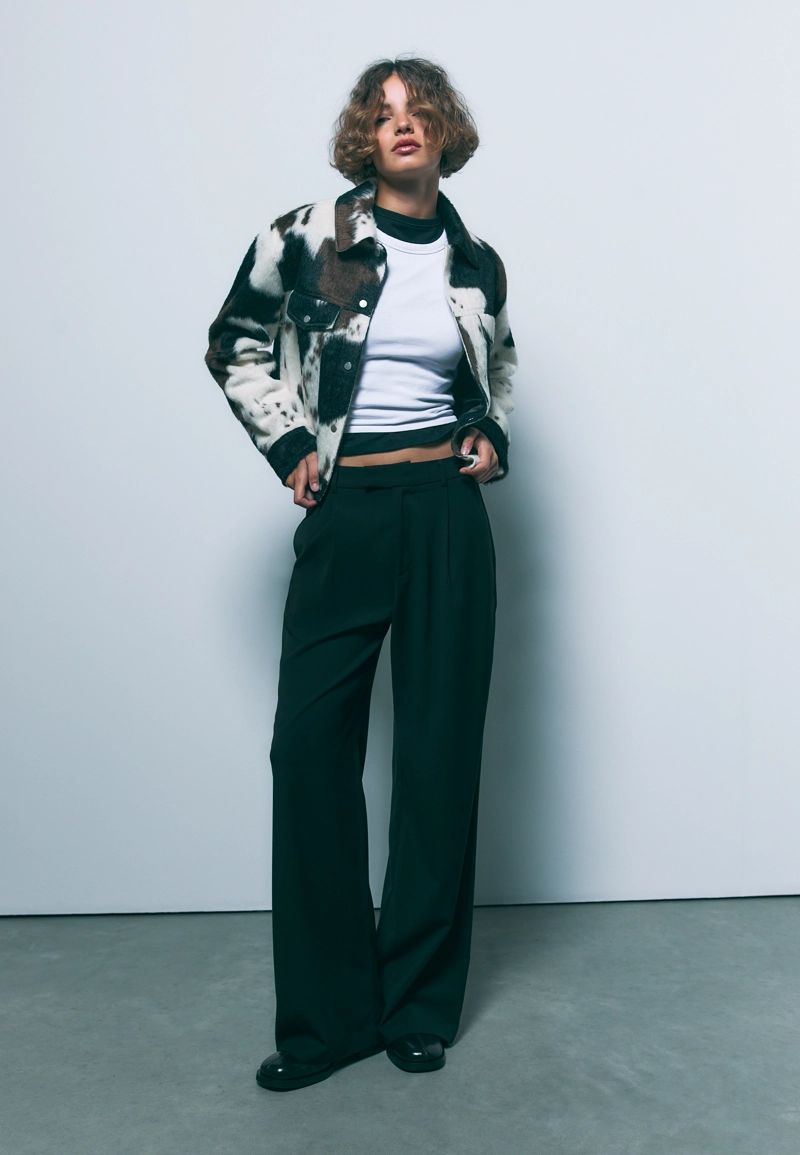 Брюки классические свободного кроя