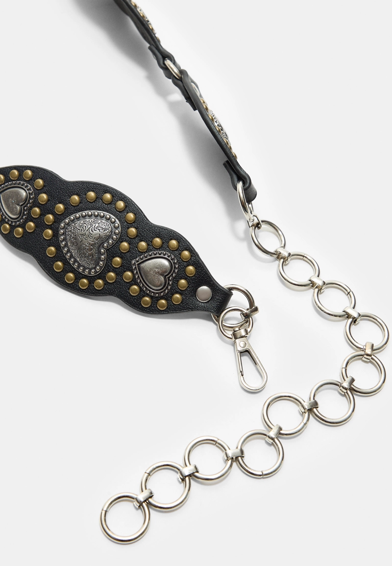 Ремень волнистый с сердечками и заклепками