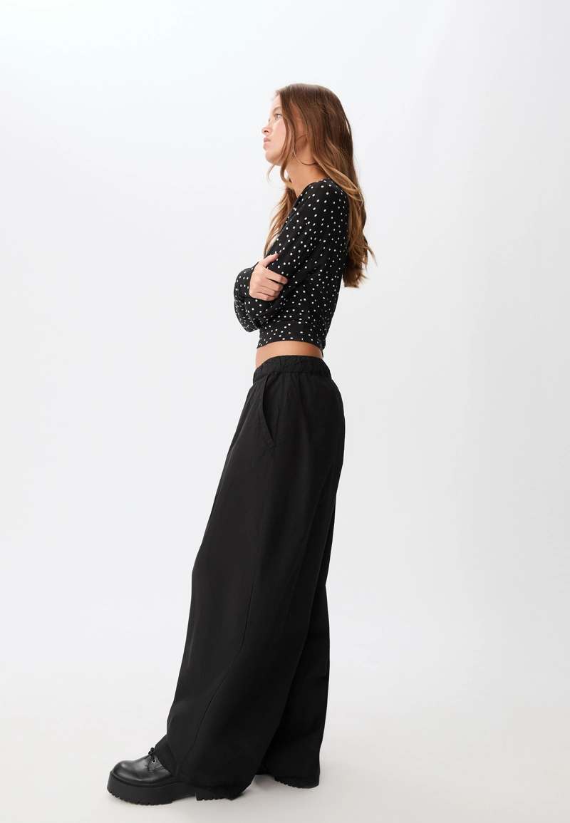 Длинные брюки-бочонки