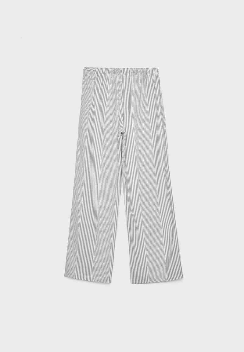 Легкие брюки в полоску с льняной тканью