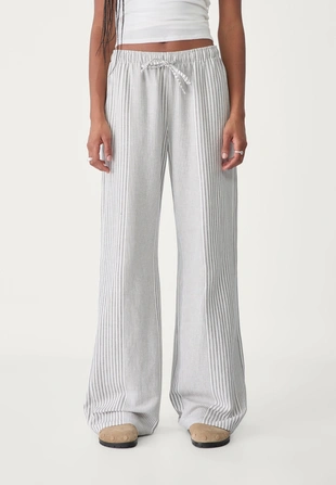 Легкие брюки в полоску с льняной тканью- Заказать в России