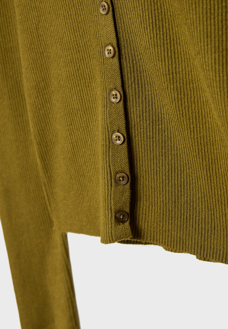 Кардиган в рубчик на пуговицах