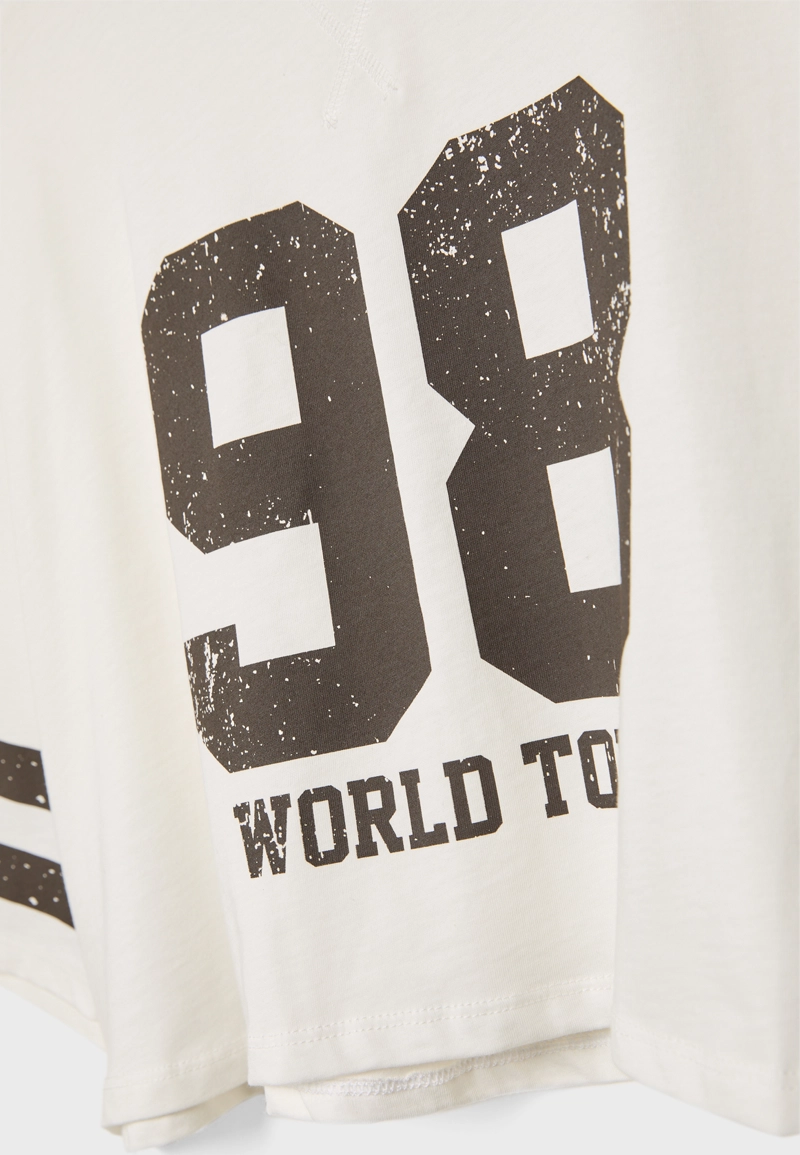 Укороченная футболка с принтом