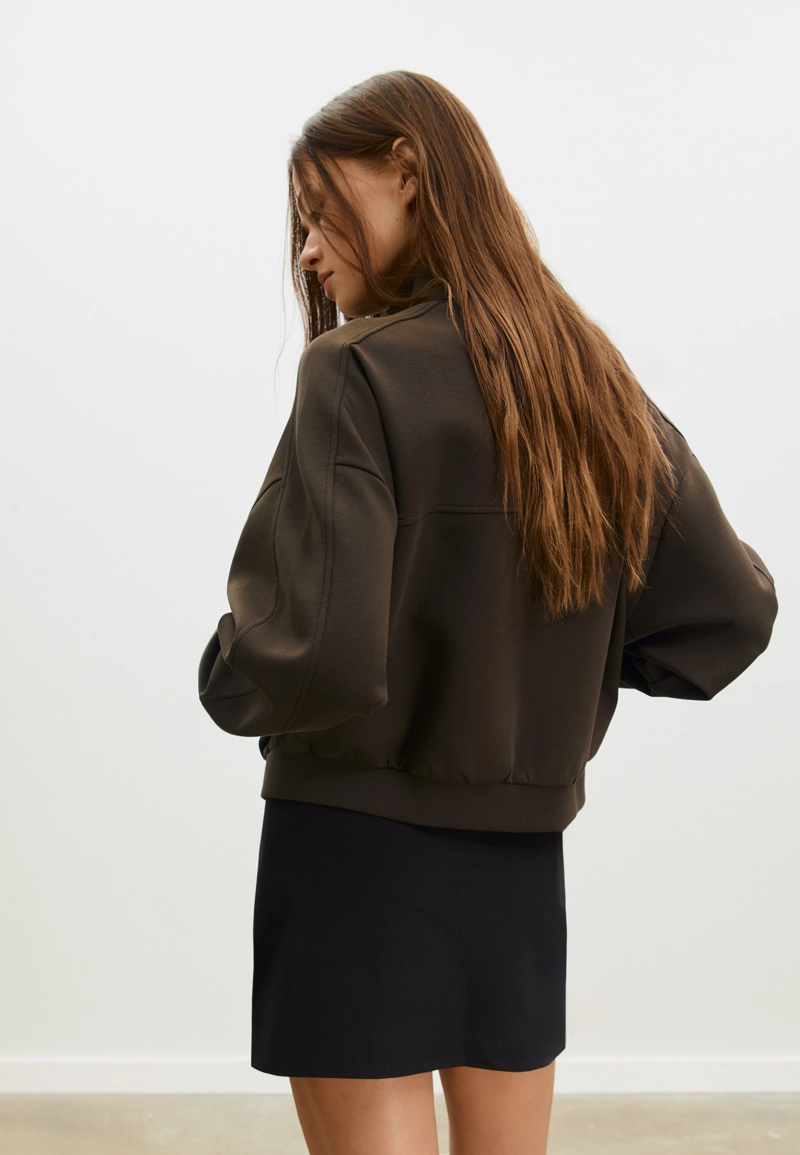 Куртка с карманами