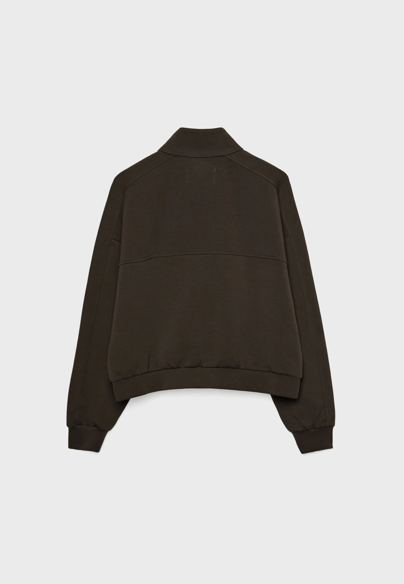 Куртка с карманами