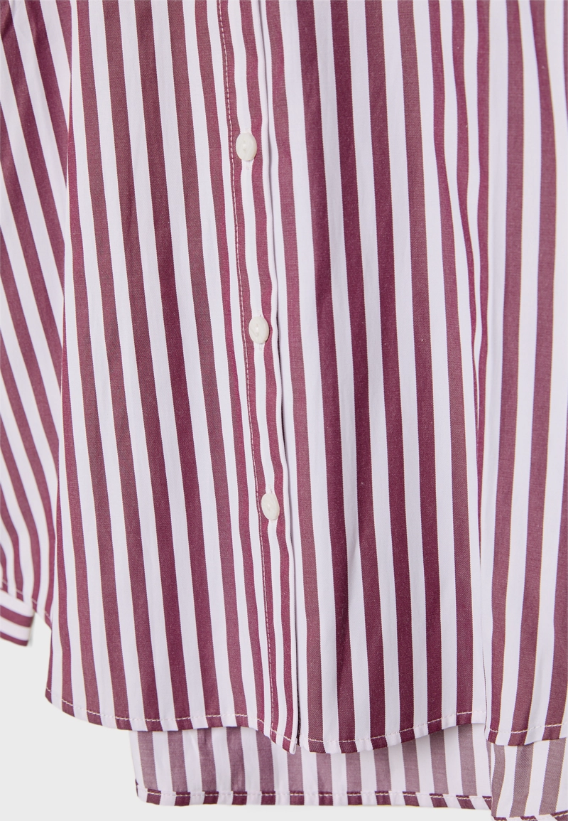 Базовая рубашка в полоску из поплина с карманом