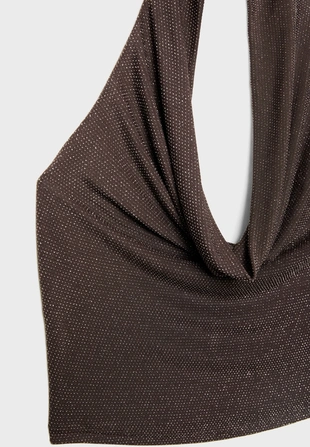 Топ с горловиной халтер и блестящей отделкой- Заказать в России