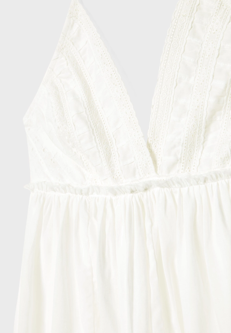 Короткое платье халтер свободного кроя