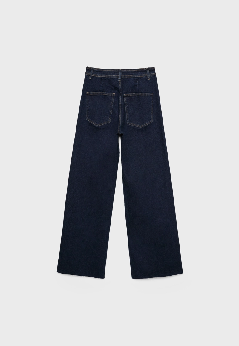 Джинсы D63 свободного кроя с декоративной строчкой