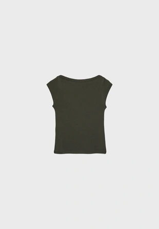 Базовая футболка с вырезом «лодочка»- Заказать в России