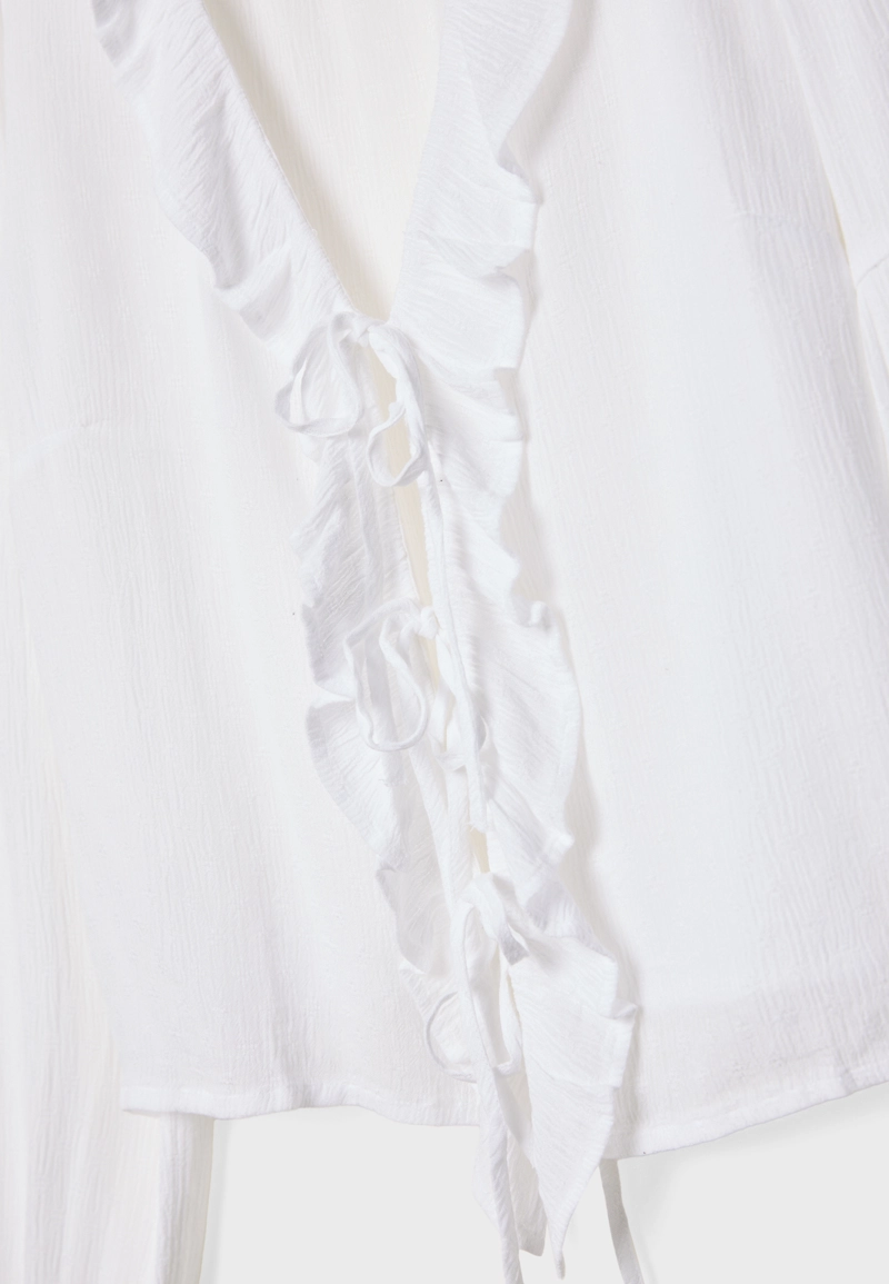 Блузка с воланами