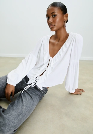 Блузка с воланами- Заказать в России