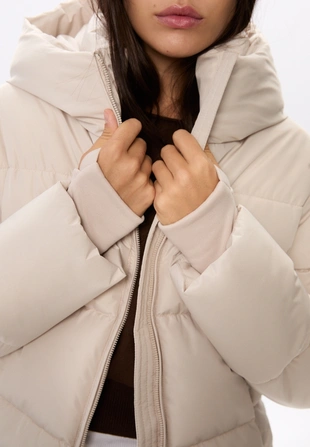 Стеганая куртка с капюшоном- Заказать в России