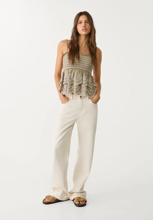 Топ с оборками и вышивкой- Заказать в России