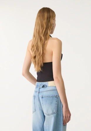 Топ с горловиной халтер и струящимся вырезом- Заказать в России