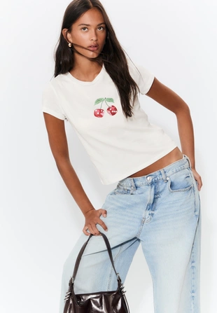 Облегающая футболка с принтом- Заказать в России