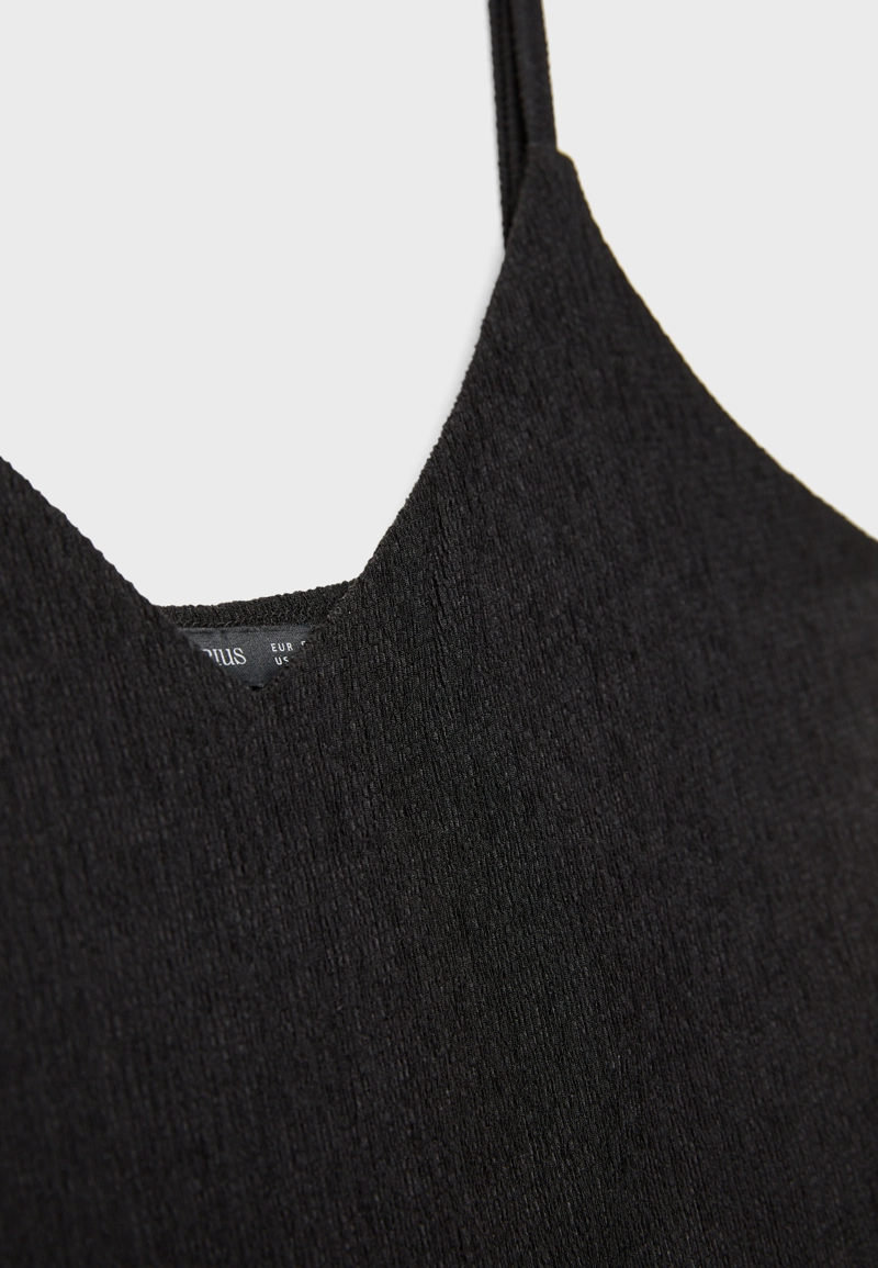 Длинный струящийся комбинезон на бретелях