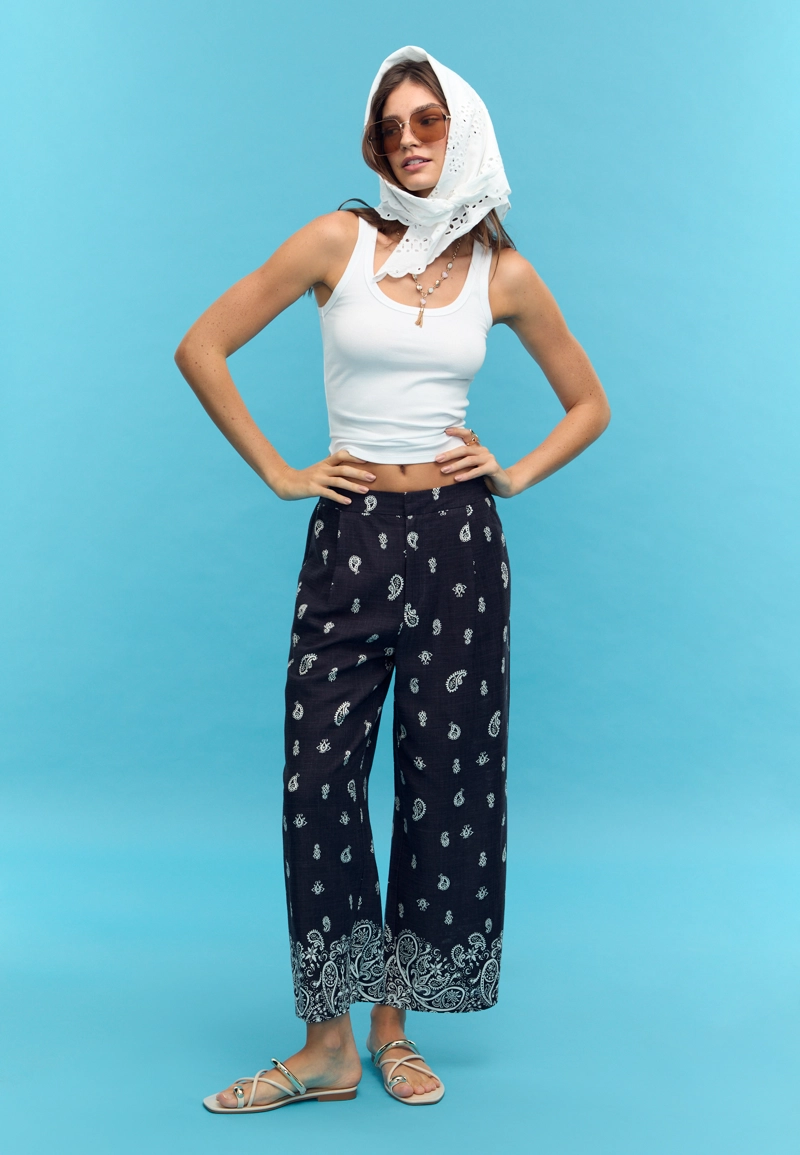 Брюки-кюлоты с льняным принтом