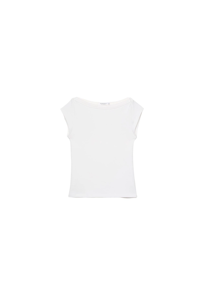 Базовая футболка с вырезом «лодочка»