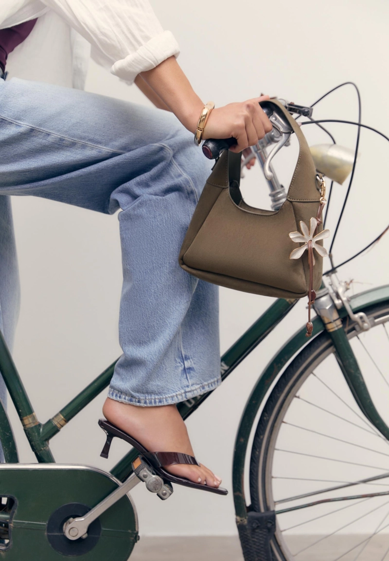 Сумка на плечо с карманами