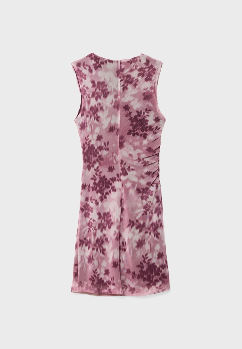 Короткое платье из полупрозрачной ткани с принтом