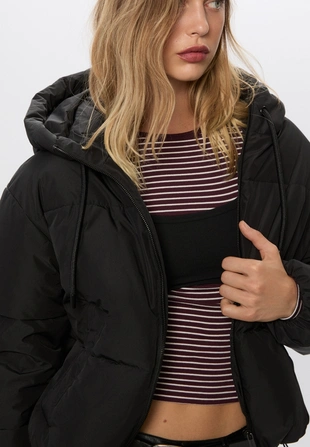 Стеганая куртка оверсайз с капюшоном- Заказать в России