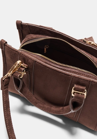 Жесткая сумка-тоут- Заказать в России