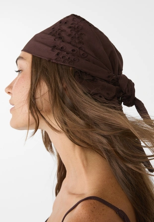 Хлопковый платок с вышивкой- Заказать в России