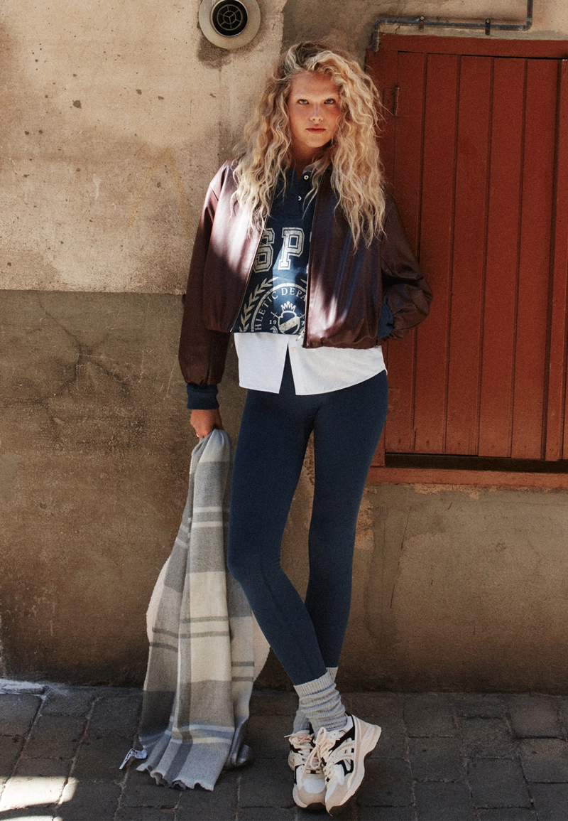 Укороченная толстовка-поло с принтом