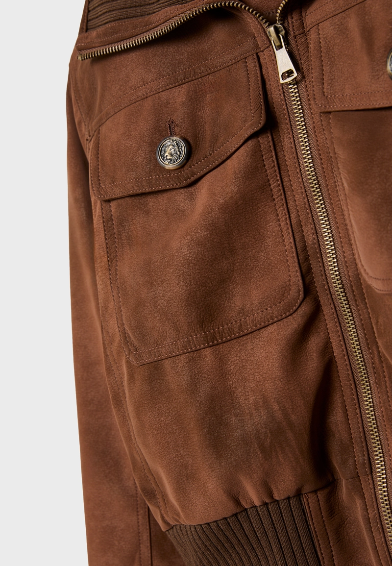 Укороченная куртка из искусственной кожи с карманами