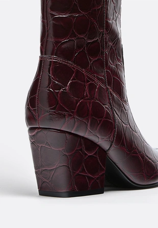 Высокие сапоги на каблуке- Заказать в России